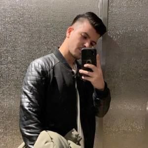 Meet your Posher, Omaid